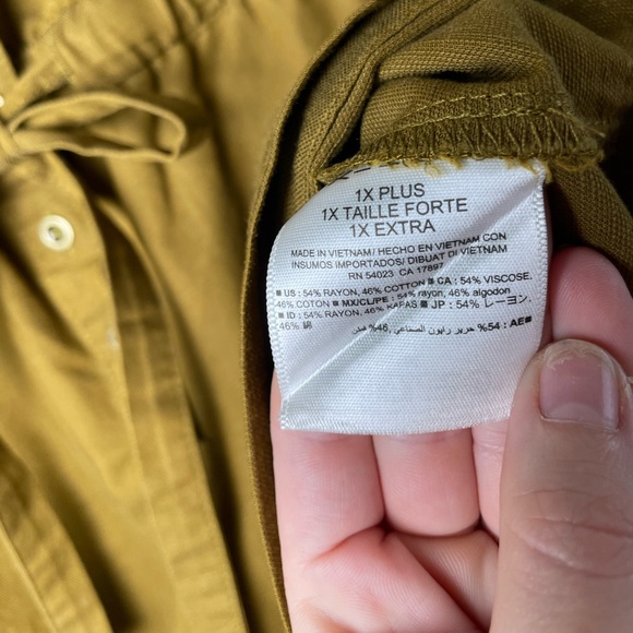 Like New Old Navy Cotton Rompe Adjustable Waist 6” Inseam Brown/Green Plus 1X - Picture 13 of 13